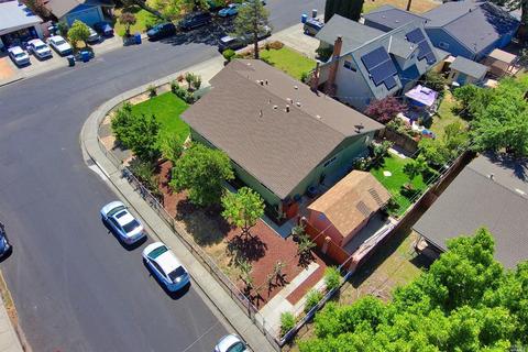 367 Trinity Dr, Vacaville, CA 95687 photo 9