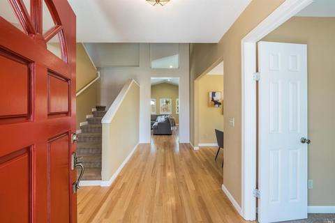 371 Wilson Ln, Windsor, CA 95492 photo 3