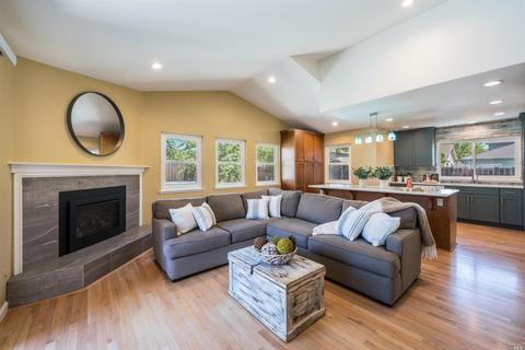 371 Wilson Ln, Windsor, CA 95492 photo 15