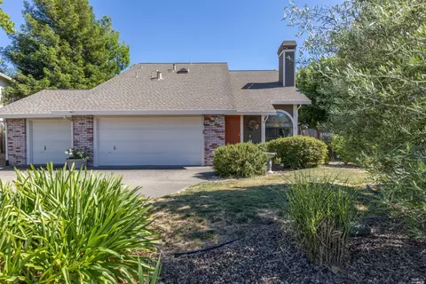 100 Zapata Ct, Windsor, CA 95492 photo 2