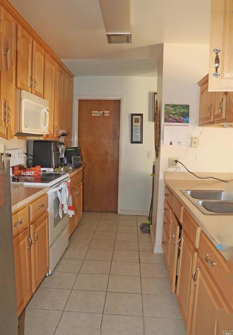 978 Nightingale Dr, Fairfield, CA 94533 photo 9