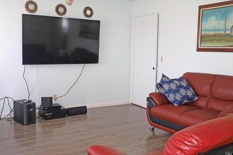 978 Nightingale Dr, Fairfield, CA 94533 photo 6