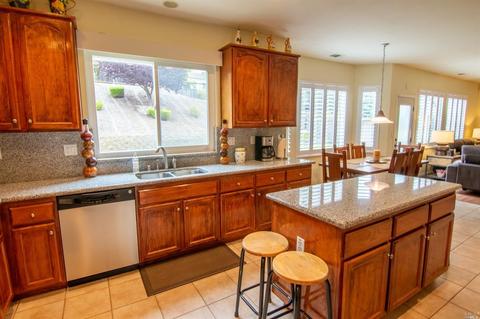 2046 Bennington Dr, Vallejo, CA 94591 photo 14