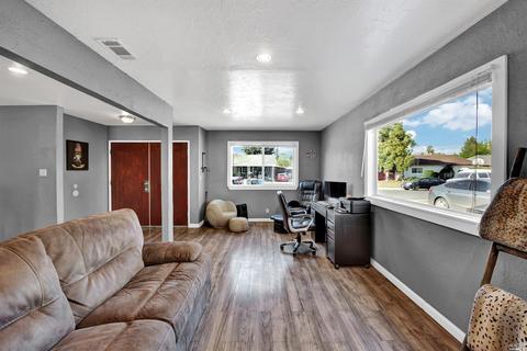 365 Elder St, Vacaville, CA 95688 photo 6