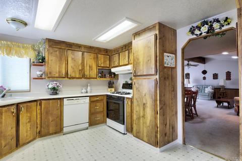 8007 Cliffrose St, Windsor, CA 95492 photo 10