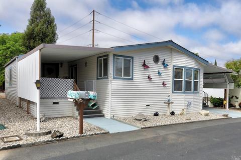 8007 Cliffrose St, Windsor, CA 95492 photo 2
