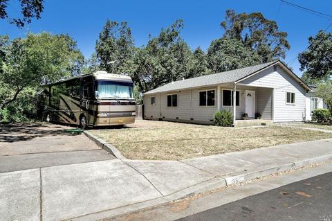 35 4th St, Windsor, CA 95492 photo 2