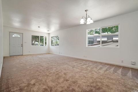 35 4th St, Windsor, CA 95492 photo 5