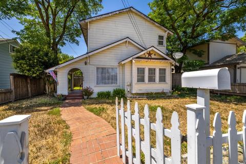 330 S Jackson St, Dixon, CA 95620 photo 1