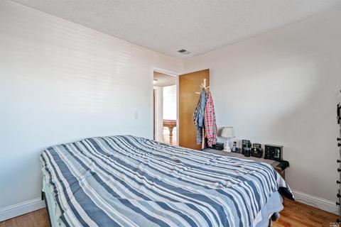 181 Molina St, Vallejo, CA 94591 photo 23