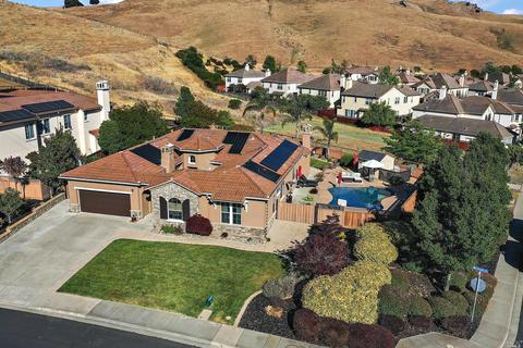 1710 Landmark Dr, Vallejo, CA 94591 photo 3
