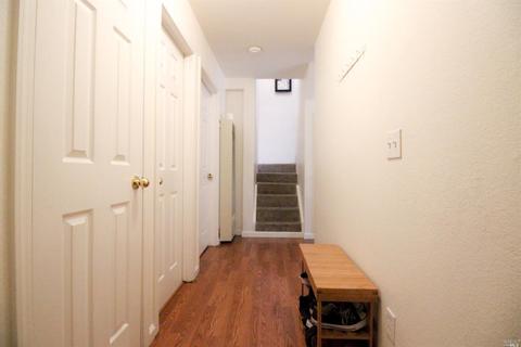 180 Courtyards E, Windsor, CA 95492 photo 2