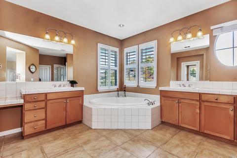 387 Wool Ct, Benicia, CA 94510 photo 17