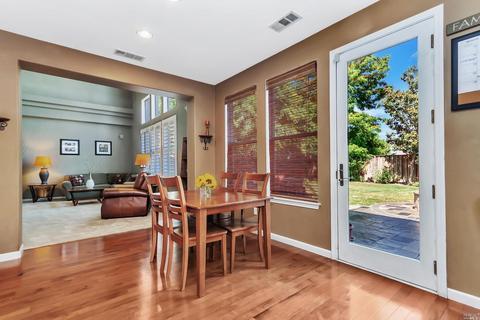 387 Wool Ct, Benicia, CA 94510 photo 12