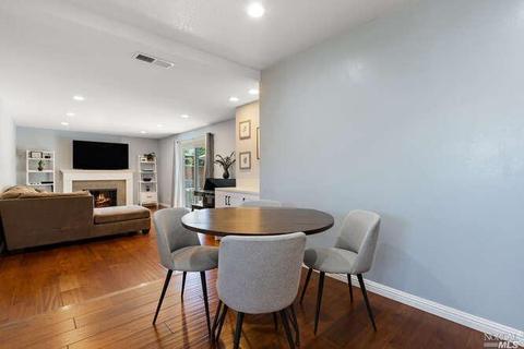 7100 York Ct, Dublin, CA 94568 photo 8