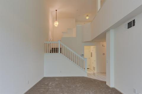 223 Clearpointe Dr, Vallejo, CA 94591 photo 5
