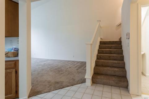 223 Clearpointe Dr, Vallejo, CA 94591 photo 4