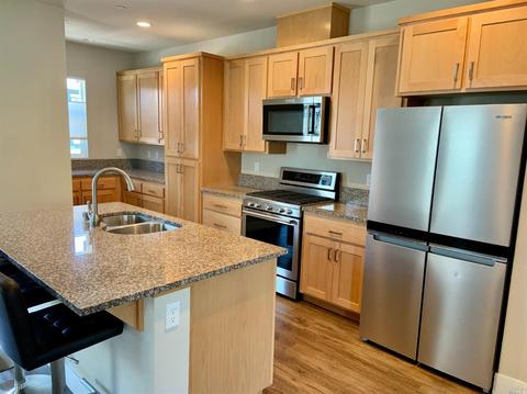 8267 Lancaster Dr, Cotati, CA 94931 photo 5