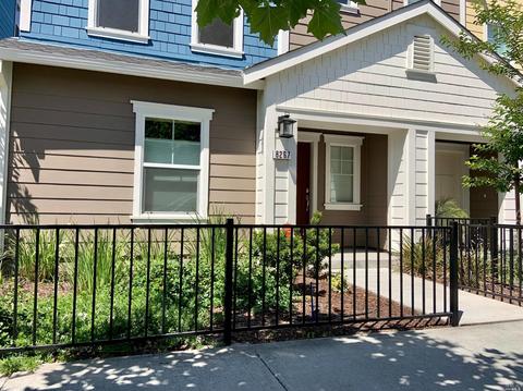 8267 Lancaster Dr, Cotati, CA 94931 photo 3