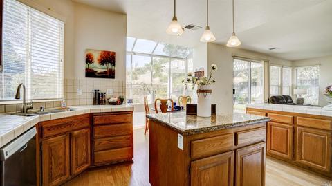 2128 Bluerock Cir, Concord, CA 94521 photo 3