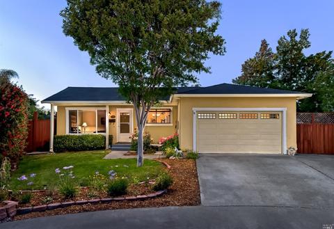 1506 Eric Ct, Petaluma, CA 94954 photo 1