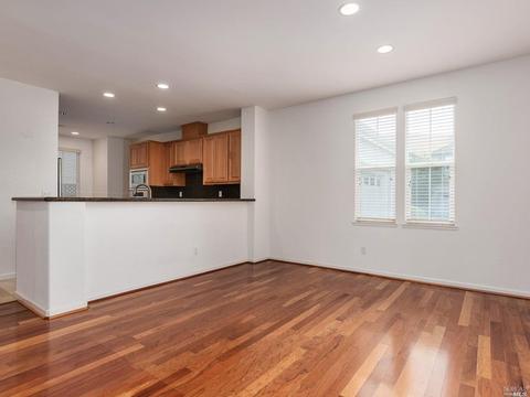 7287 Willow Creek Cir, Vallejo, CA 94591 photo 6