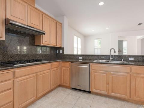 7287 Willow Creek Cir, Vallejo, CA 94591 photo 9