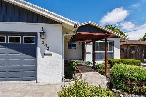 243 Cascade Drive Dr, Vacaville, CA 95687 photo 2