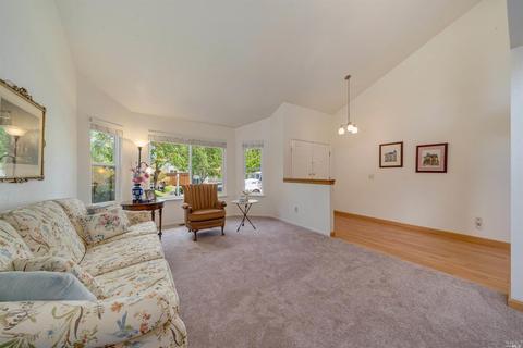 130 Valencia Way, Windsor, CA 95492 photo 6