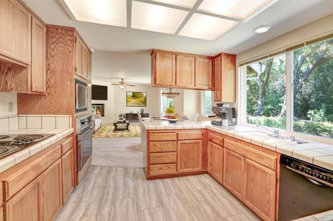 9301 Lakewood Dr, Windsor, CA 95492 photo 7