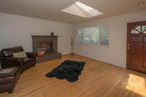 112 E Agua Caliente Rd, Sonoma, CA 95476 photo 3