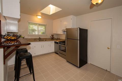 112 E Agua Caliente Rd, Sonoma, CA 95476 photo 6