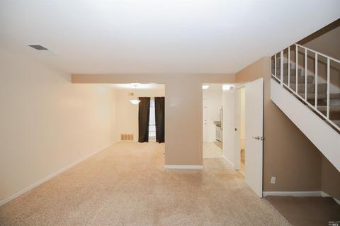 62 Villa Cir, Fairfield, CA 94533 photo 7