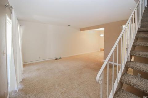 62 Villa Cir, Fairfield, CA 94533 photo 9