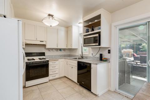 178 Toyon Dr, Vallejo, CA 94589 photo 10