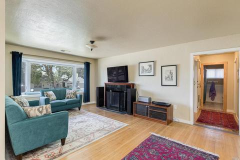 178 Toyon Dr, Vallejo, CA 94589 photo 5