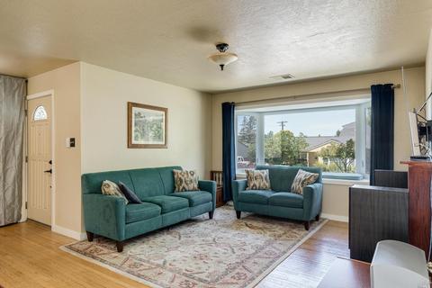 178 Toyon Dr, Vallejo, CA 94589 photo 6