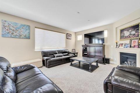 2165 Lariat Dr, Fairfield, CA 94534 photo 9