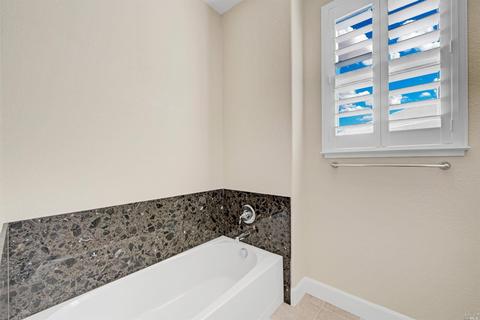 2165 Lariat Dr, Fairfield, CA 94534 photo 24