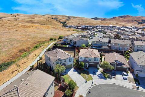 2165 Lariat Dr, Fairfield, CA 94534 photo 3