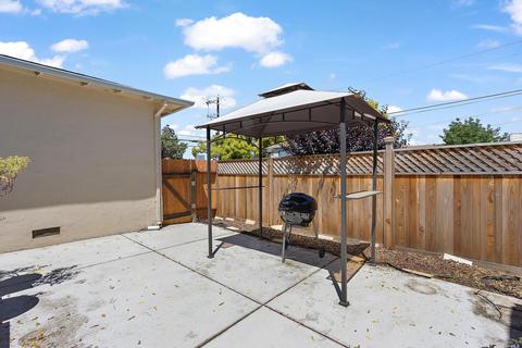 1823 Georgia St, Vallejo, CA 94590 photo 20