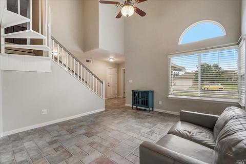 2744 Cascade Cir, Fairfield, CA 94533 photo 4