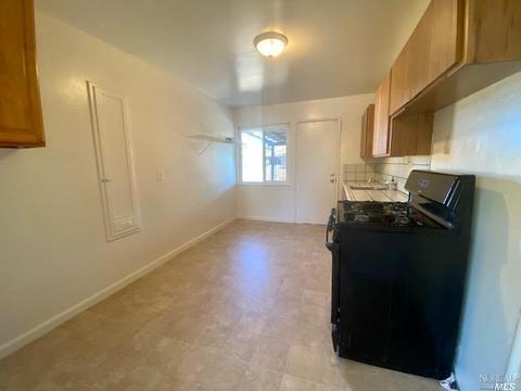 213 E Bell Ave, Fairfield, CA 94533 photo 6