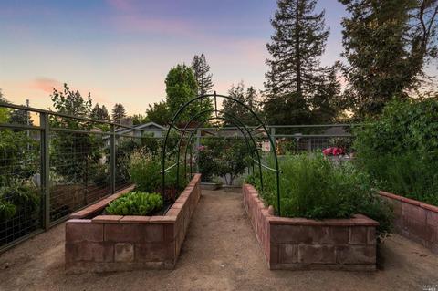 524 Este Madera Dr, Sonoma, CA 95476 photo 48