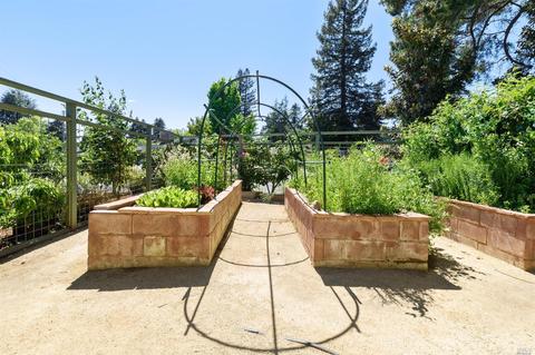 524 Este Madera Dr, Sonoma, CA 95476 photo 5