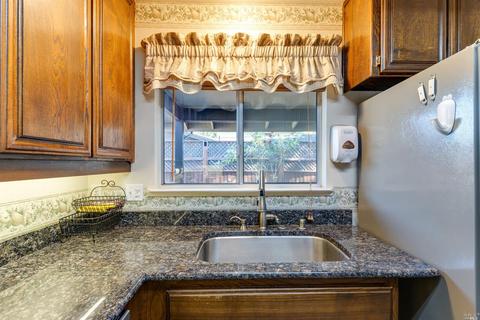 48 A Whitmore Ln, Ukiah, CA 95482 photo 6