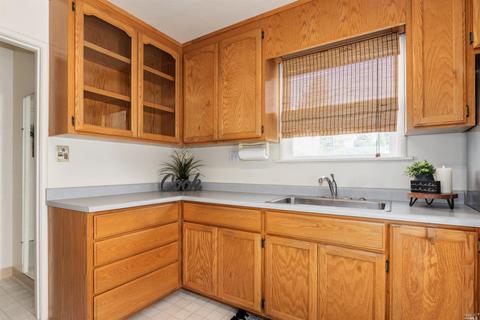 1235 Tuolumne St, Vallejo, CA 94590 photo 11