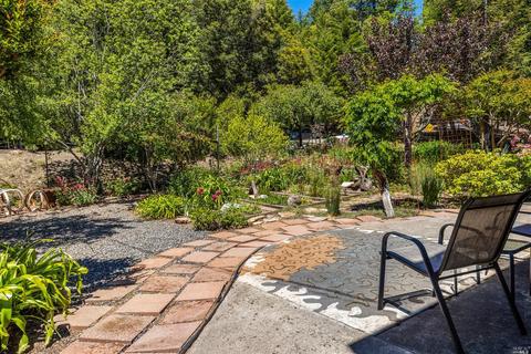 1853 Tulip Pl, Willits, CA 95490 photo 2