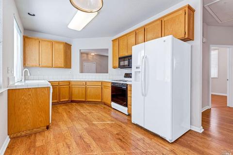 5220 Academy Dr, Fairfield, CA 94534 photo 13