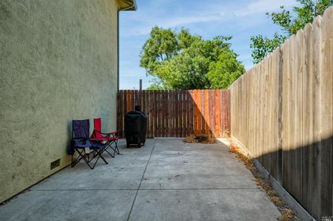 700 E Creekside Cir, Dixon, CA 95620 photo 36